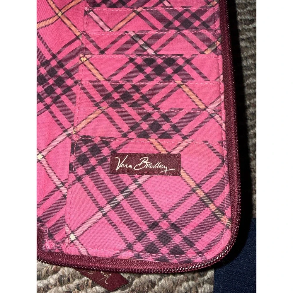 Vera Bradley Travel Organizer Passport Wallet Piccadilly Plum - Picture 3 of 4